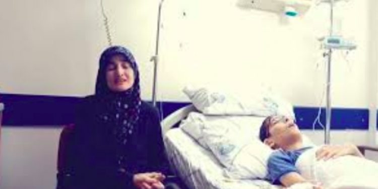 Berk Görmez’in cenazesine babasını kelepçeyle getirdiler!