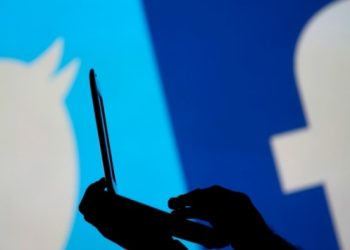 ​‘Twitter özel mesajları izliyor’