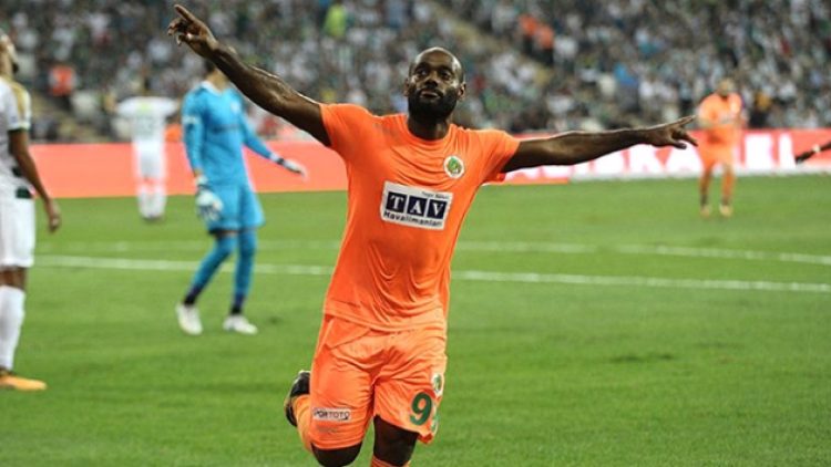 Vagner Love Beşiktaş’a transferinde perde arkasında yaşananlar