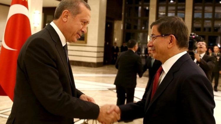 Erdoğan, Davutoğlu ile görüştü