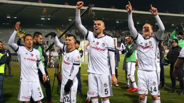 Beşiktaş devleri geride bıraktı!