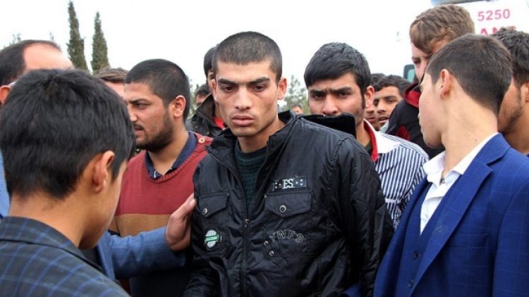 Annesi, 5 kardeşi, eşi ve 2 oğlunu toprağa verdi