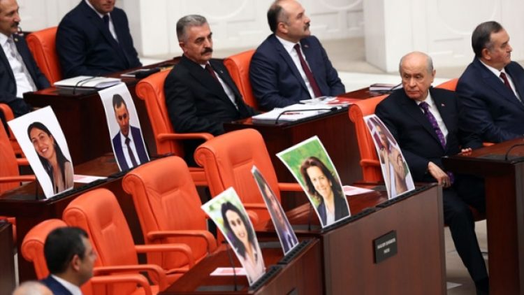 HDP’li yedi vekil hakkında yeni fezlekeler hazırlandı