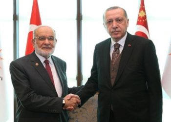 Karamollaoğlu: Amerika’ya ‘Osmanlı Tokadı’ Atacaklardı ‘Alman terliği’ yediler