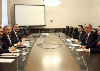 ​İttifakın ilk kavgası: Meclis restoranında yer kavgasına tutuştular