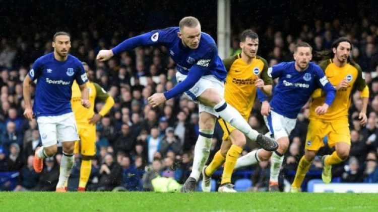 Rooney penaltıyı Cenk Tosun’a attırmadı ve…