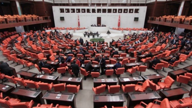 Meclis’te Afrin nedeniyle AKP ve HDP’li vekiller arasında gerginlik