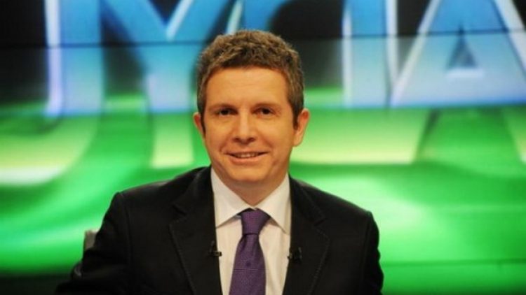 TRT spikeri Erdoğan Arıkan özür diledi