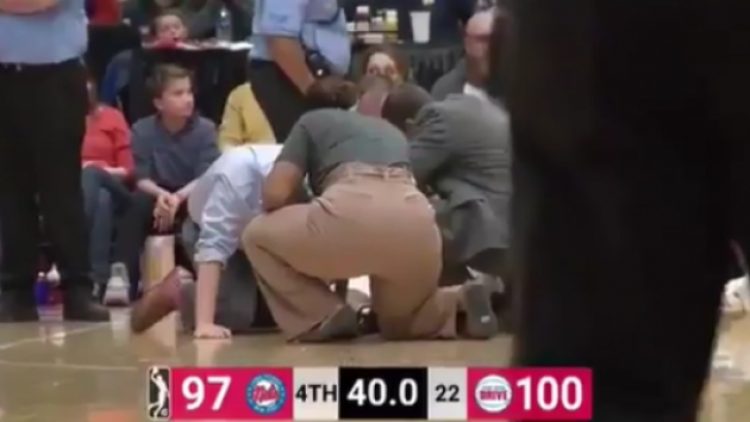 Salonda fenalaşan basketbolcu hayatını kaybetti