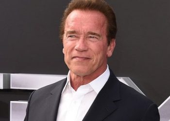 Oyuncu Arnold Schwarzenegger ameliyata alındı