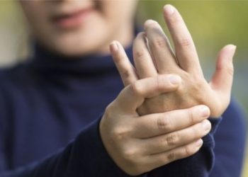 Parmaklarda çıtlama sesi nereden geliyor?