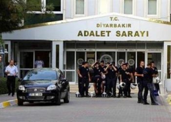 Kızına tokat atan kadına 1 yıla kadar hapis istemi