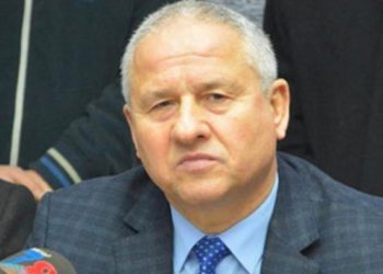 AKP’de bir kurucu daha ihraç edildi