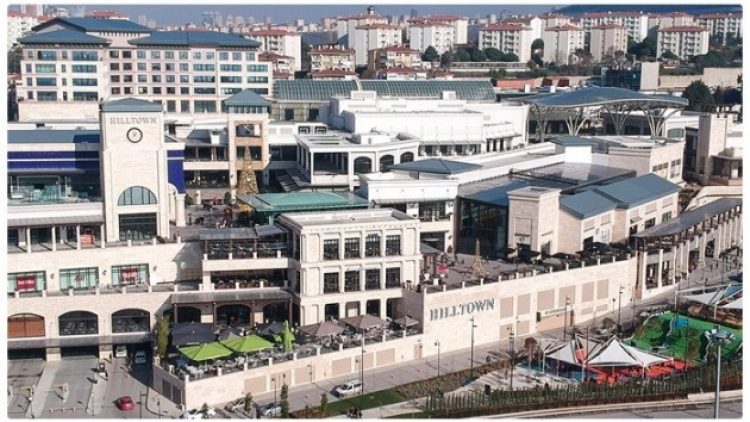 Ak Saray’ın müteahhitinin Maltepe’de yaptığı 72 mağaza ruhsatsız çalışıyor