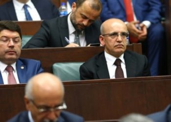 Mehmet Şimşek’in de aralarında bulunduğu 22 AKP’li vekil, tekrar aday olamıyor