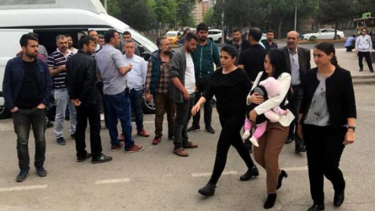 Fatih Portakal’dan Ayşe öğretmen paylaşımı