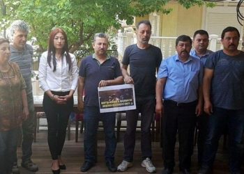 ﻿MHP Didim’de 23 kişi görevlerinden istifa etti