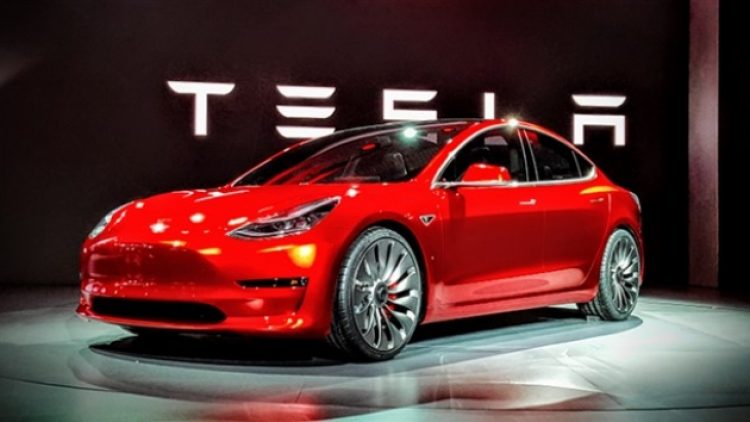 Elon Musk’ın şirketi Tesla’dan 710 milyon dolarlık rekor zarar