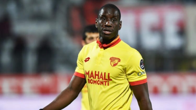 Şenol Güneş kalırsa Demba Ba Beşiktaş’a gelecek
