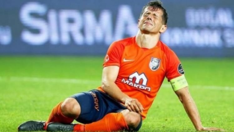 Emre Belözoğlu hüngür hüngür ağladı