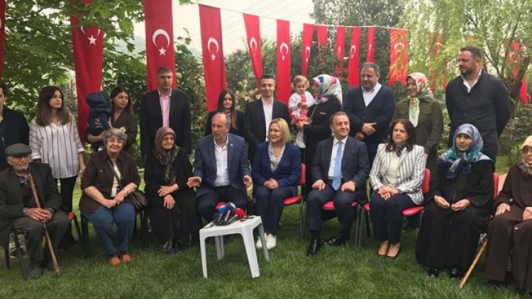 Muharrem İnce ailesini tanıttı