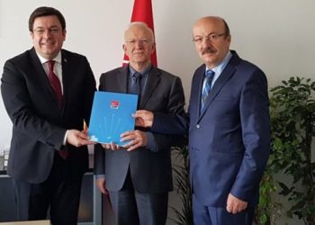 Kaboğlu milletvekili adaylığı için CHP’ye başvurdu