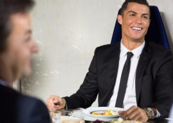 Ronaldo da restoran açıyor