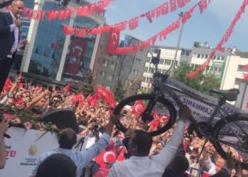 Muharrem İnce’ye ‘makam aracı’ hediye edildi