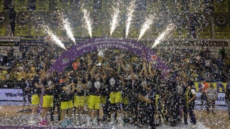 Fenerbahçe Kadın Basketbol Takımı şampiyon oldu!