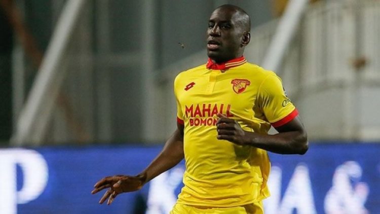 Demba Ba 3 yıllık imzayı atıyor