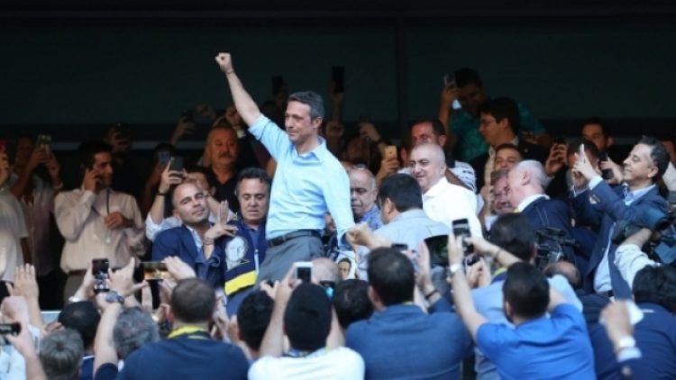 Fenerbahçe’nin yeni başkanı ve yönetim mazbatayı alıyor
