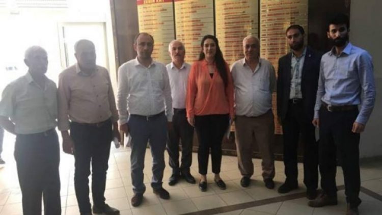 AKP’ye oy vermeyenleri tehdit eden başkan hakkında suç duyurusu