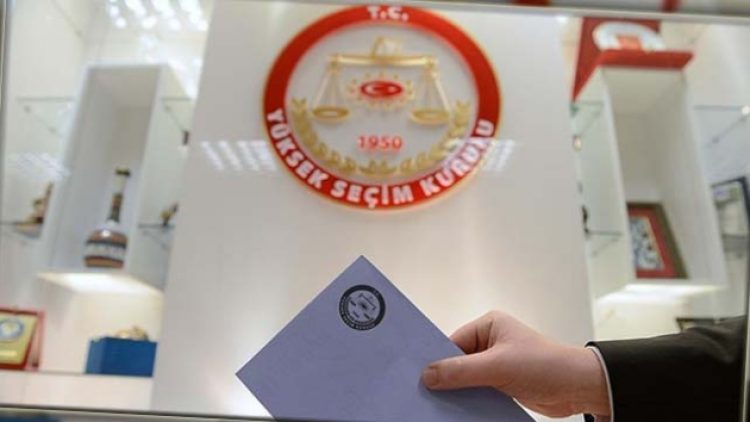 En fazla genç ve yaşlı aday hangi partilerde?