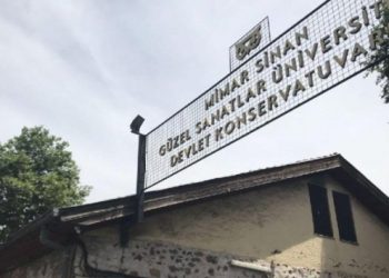 Mimar Sinan’a tahliye tehditi: Çıkmazsanız elektriğinizi keseriz!