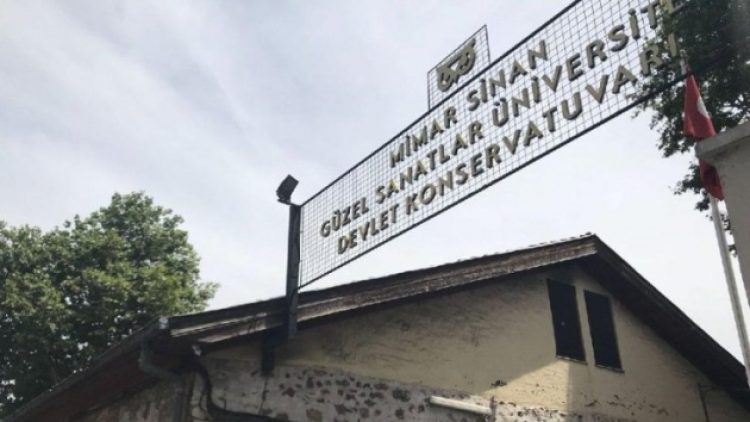 Mimar Sinan’a tahliye tehditi: Çıkmazsanız elektriğinizi keseriz!