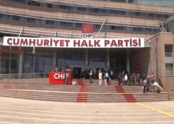 “CHP Genel Merkezi’ndeyim, ilk sonuçlar geldi; yüzüm gülüyor”