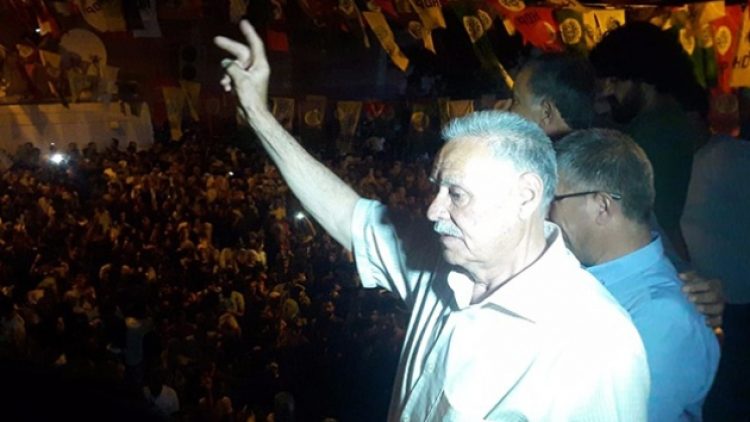 Baba Demirtaş: Oğlumla gurur duyuyorum