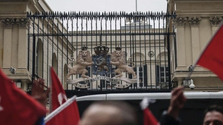 Rotterdam’da Türkiyelilerin oy kullanması yasaklandı