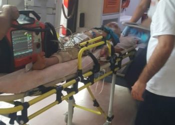 Çocukların sınırda buldukları cisim patladı: 3 yaralı