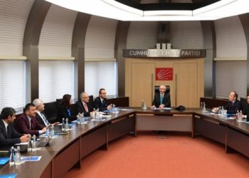 CHP MYK toplandı: Gündem olağanüstü kurultay