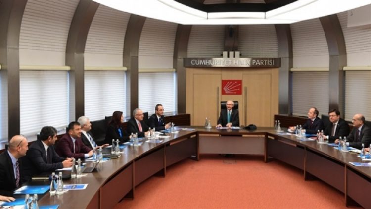 CHP MYK toplandı: Gündem olağanüstü kurultay