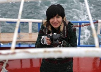 İsviçre’ye sığınan gazetecinin evine polis baskını