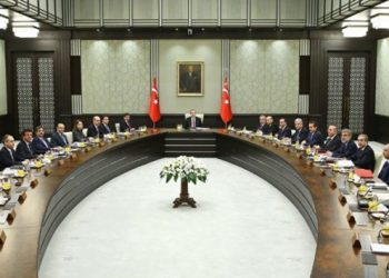 5 eski bakan komisyon başkanı oldu