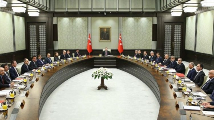 5 eski bakan komisyon başkanı oldu