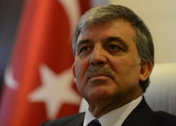 AKP’li belediye Abdullah Gül ismini sildi