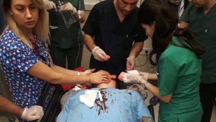 Acilde doktora seramik taşlı saldırı!