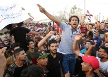 Irak’ta protestolar sürüyor: İki kişi daha hayatını kaybetti!