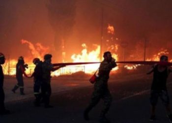 Yunanistan yanıyor: En az 20 ölü, 100 yaralı