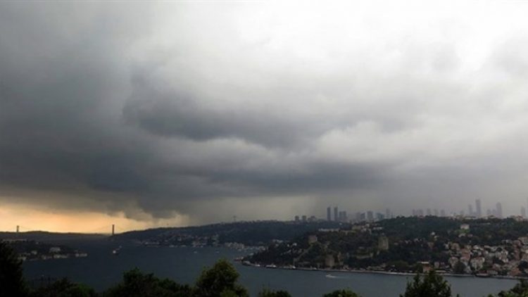 Meteoroloji’den İstanbul için sağanak yağış uyarısı