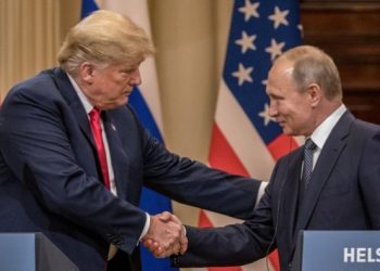Trump Putin’le ikinci zirveyi erteledi